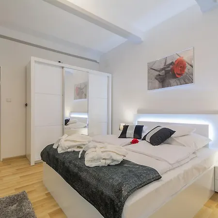 Appartamento Apartament Avanti Luxury Cracovia